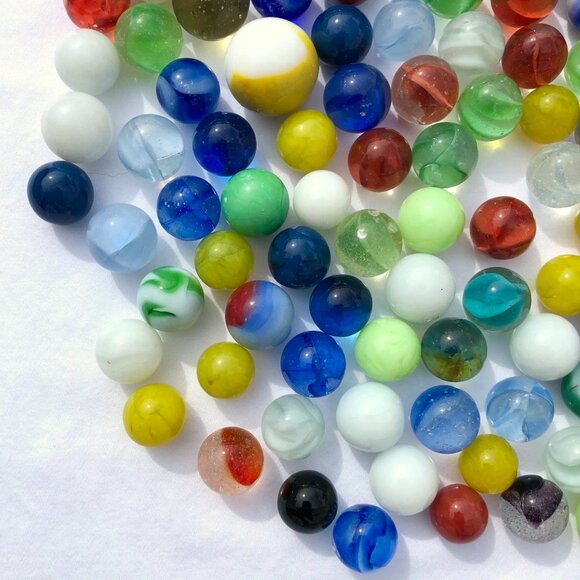 lot of 130 marbles assorted mixed vintage estate 1.5 pounds glass solid cat eyes - Picture 8 of 9